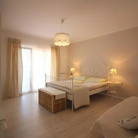 Apartment Ferienwohnung Rosmarin Mit Pool In
