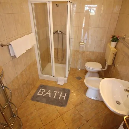 Ferienwohnung Rosmarin Mit Pool In Apartment Porec